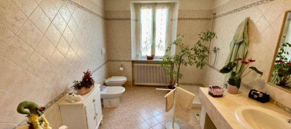 4 Schlafzimmer Haus in Alessandria, Italy, Nr. 70485 17