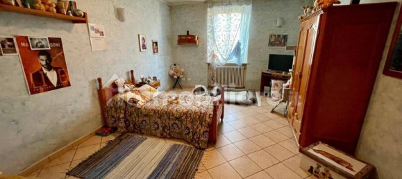 4 Schlafzimmer Haus in Alessandria, Italy, Nr. 70485 14