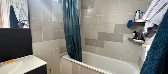 2 bedrooms Apartment in Nanterre, France No. 175031 7