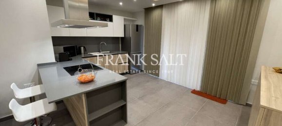 Квартира с 3 спальнями в Marsalforn, Мальта № 6152 16