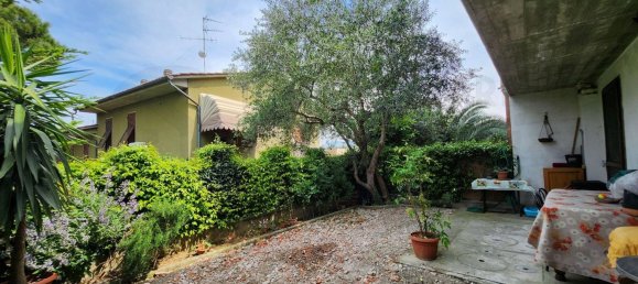 4-Zimmer Haus in Lastra a Signa, Italy, Nr. 142841 19