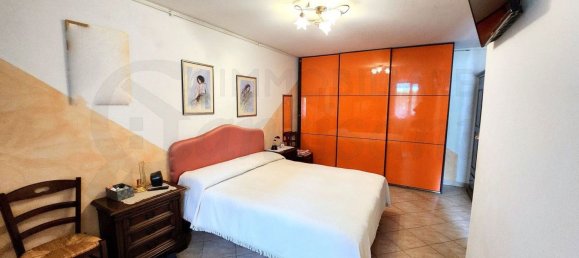 4-Zimmer Haus in Lastra a Signa, Italy, Nr. 142841 12