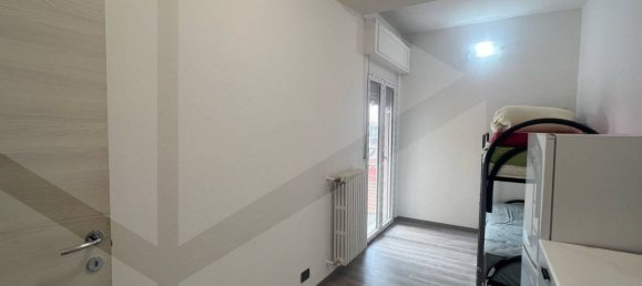 Apartamento de 2 habitaciónes en Milan, Italy No. 241459 6