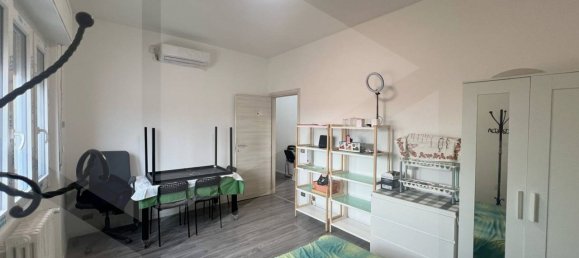 Apartamento de 2 habitaciónes en Milan, Italy No. 241459 3