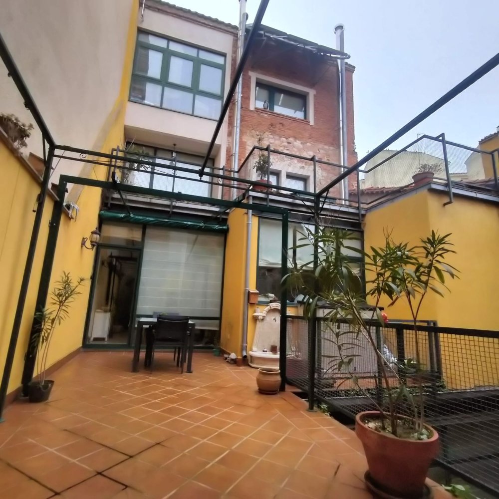 Gebäude in Zamora, Spain 560m², Nr. 91246