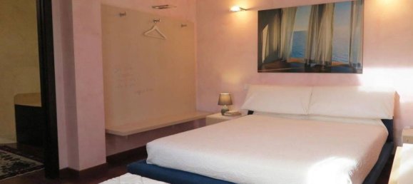 5 rooms Villa in Carrara, Italy No. 48132 6