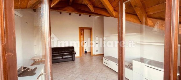 2 bedrooms Apartment in Vergiate, Italy No. 276584 4