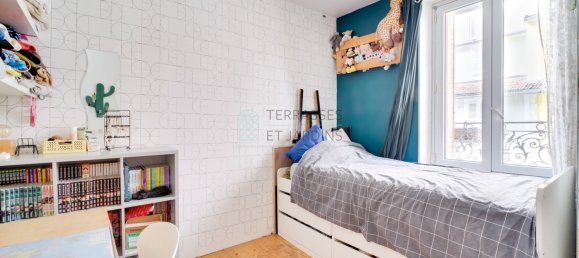 3 bedrooms House in Clichy, France No. 287007 9