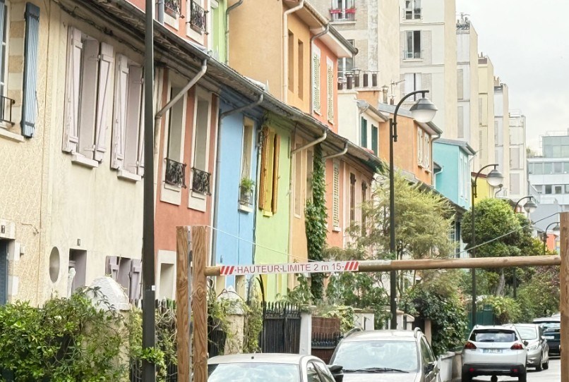 3 bedrooms House in Clichy, France No. 287007