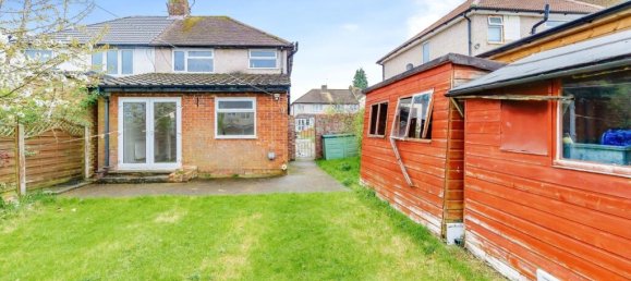 2 bedrooms House in New Addington, United Kingdom No. 8110 6