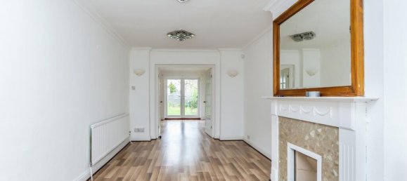 2 bedrooms House in New Addington, United Kingdom No. 8110 15