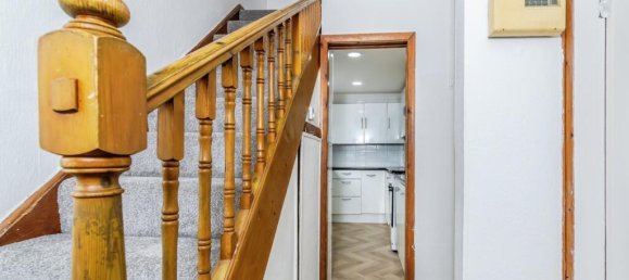 2 bedrooms House in New Addington, United Kingdom No. 8110 7