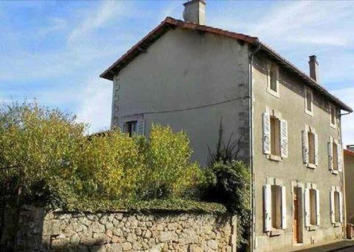 4 Schlafzimmer Haus in Confolens, France, Nr. 29380