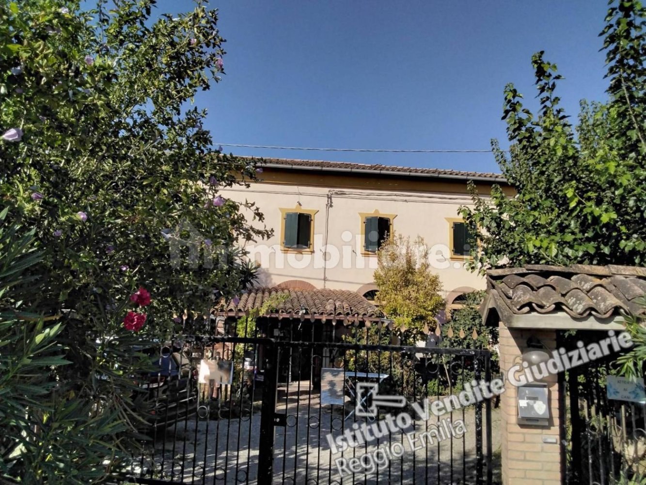 5 rooms Apartment in Cadelbosco di Sopra, Italy No. 332967