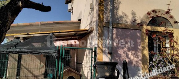 5 rooms Apartment in Cadelbosco di Sopra, Italy No. 332967 4