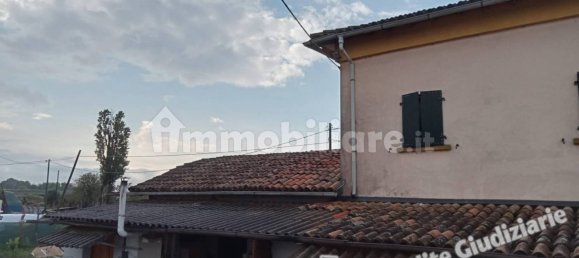 5 rooms Apartment in Cadelbosco di Sopra, Italy No. 332967 3