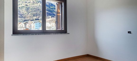 6-Zimmer Doppelhaus in Saint Pierre, Italy, Nr. 85463 21