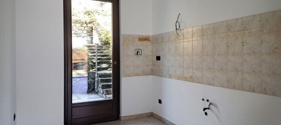 6-Zimmer Doppelhaus in Saint Pierre, Italy, Nr. 85463 17