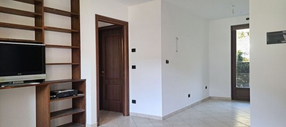 6-Zimmer Doppelhaus in Saint Pierre, Italy, Nr. 85463 4