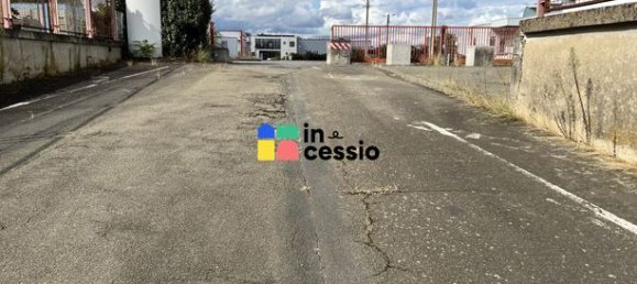  عقار تجاري في Le Mans, France 5700متر مربع رقم 304598 9