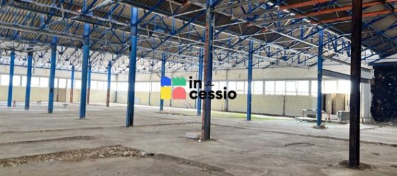  عقار تجاري في Le Mans, France 5700متر مربع رقم 304598 7