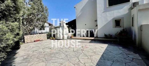 4 bedrooms Commercial property in Agios Tychonas, Cyprus No. 74290 12