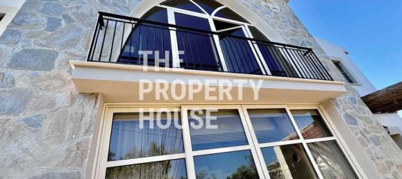 4 bedrooms Commercial property in Agios Tychonas, Cyprus No. 74290 15