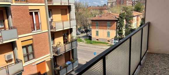 5 rooms Apartment in Modena, Italy No. 38605 6