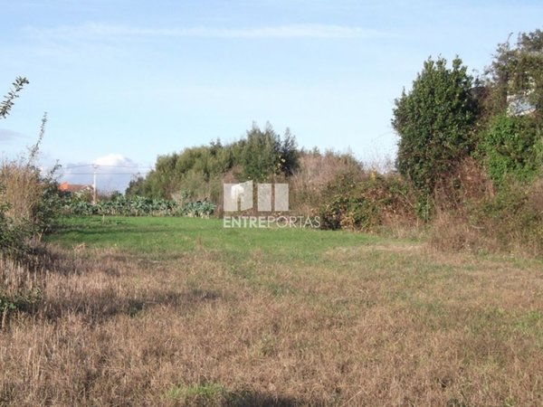 Земельный участок 1190м² в Сейшаш, Португалия № 93780