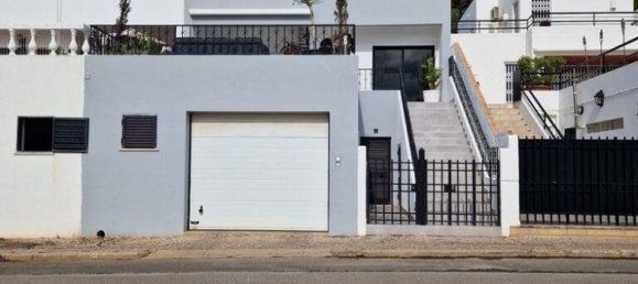 Casa de 4 dormitorios en Alvor, Portugal No. 138045 3