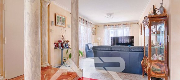 5 bedrooms House in Houilles, France No. 185671 7