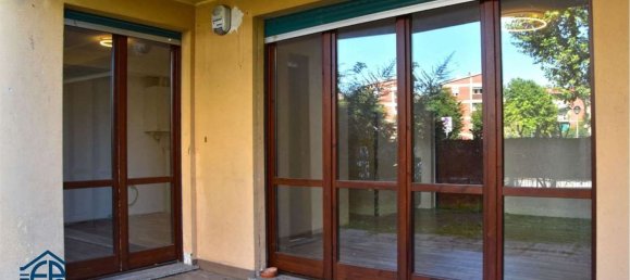 Квартира с 3 спальнями в Монца, Италия № 364341 3