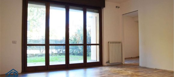 Квартира с 3 спальнями в Монца, Италия № 364341 13