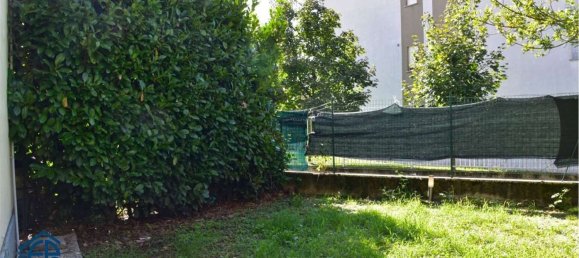 Квартира с 3 спальнями в Монца, Италия № 364341 5