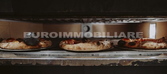 200m² Commercial property in Brescia, Italy No. 145261 10