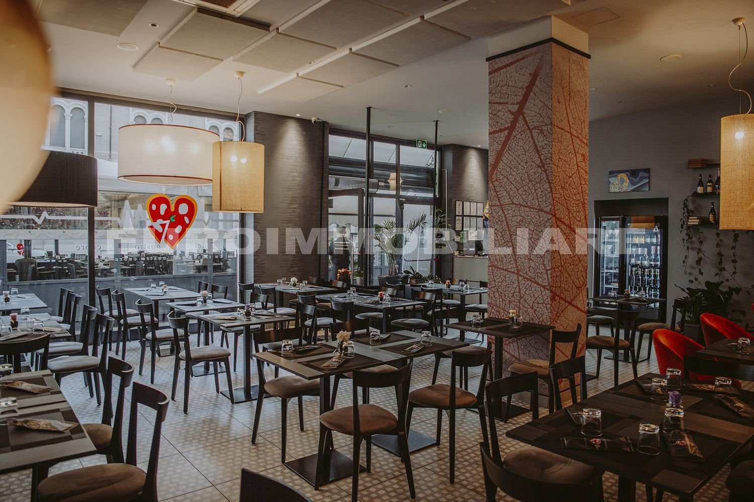 200m² Commercial property in Brescia, Italy No. 145261