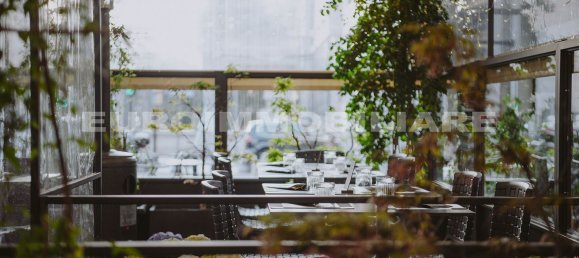 200m² Commercial property in Brescia, Italy No. 145261 8