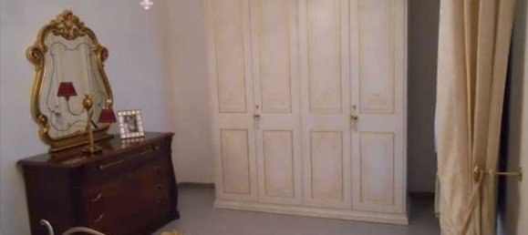 5 rooms Penthouse in Palaia, Italy No. 111535 2