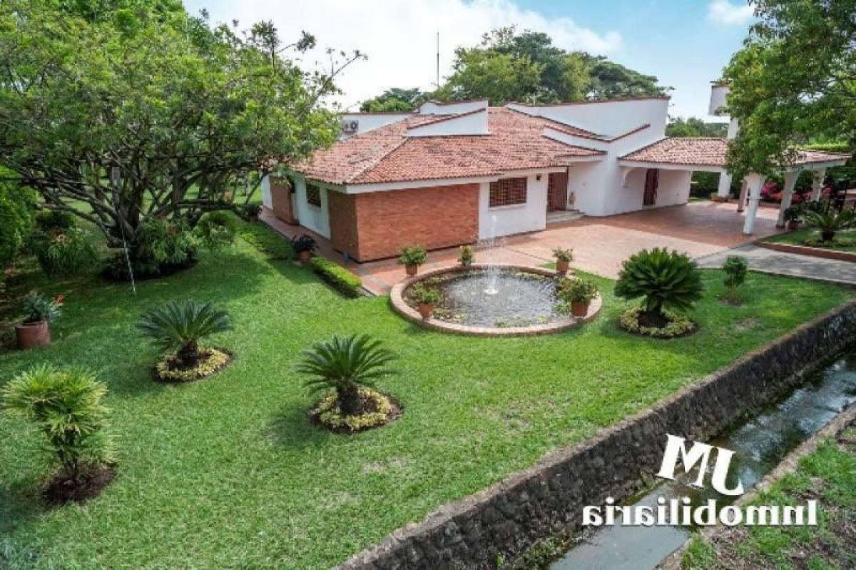 3 bedrooms House in Valle del Cauca, Colombia No. 9128