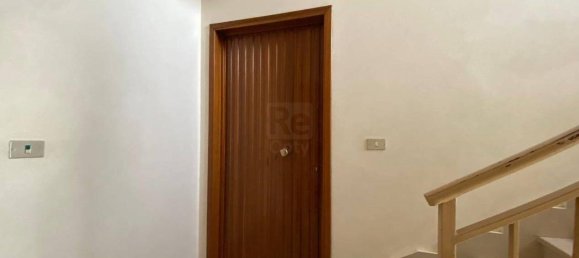 3 Schlafzimmer Wohnung in Apricena, Italy, Nr. 337184 3