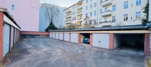 موقف سيارات في Halensee, Germany رقم 333988 7