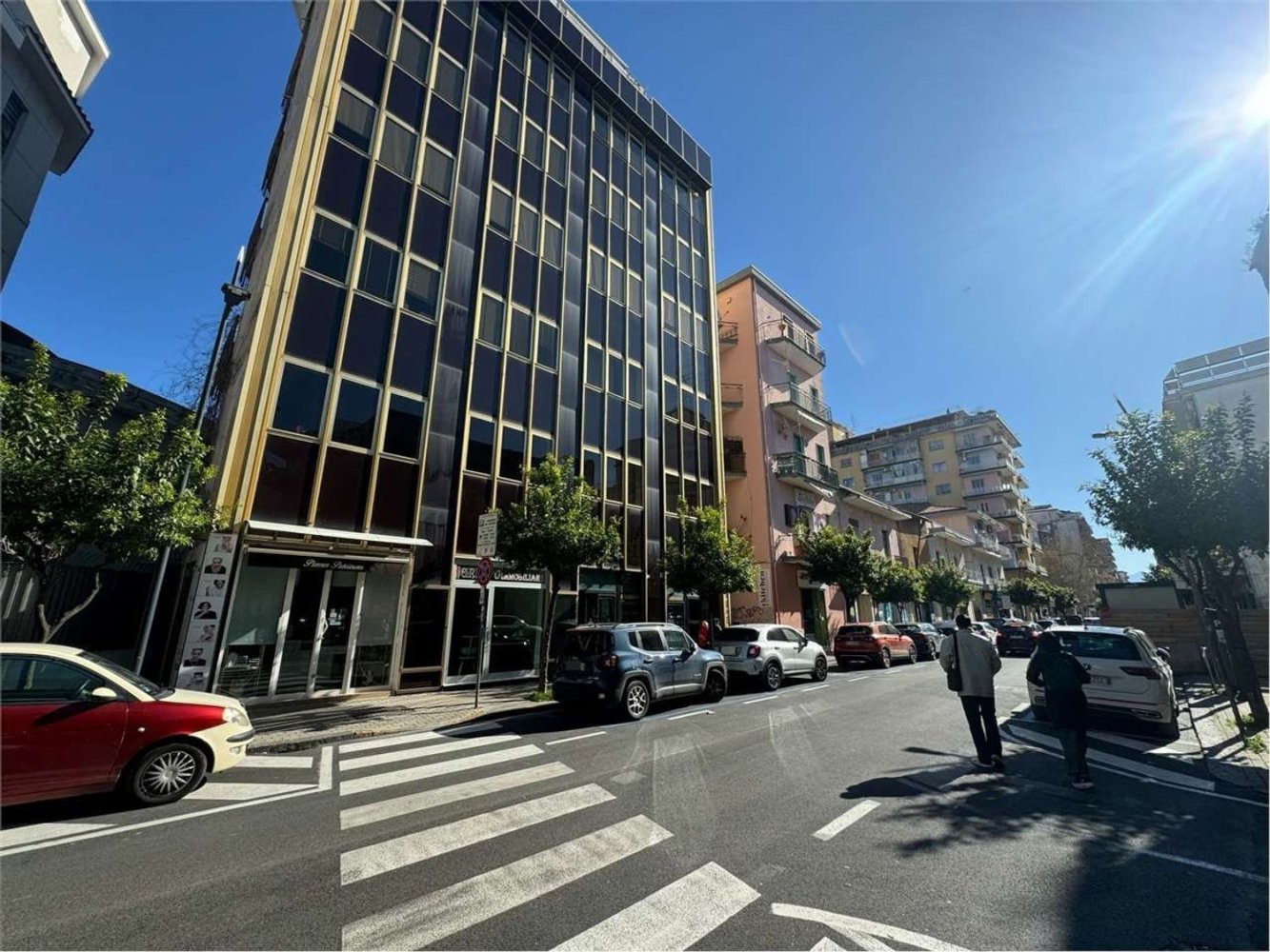 112m² Commercial property in Battipaglia, Italy No. 206591