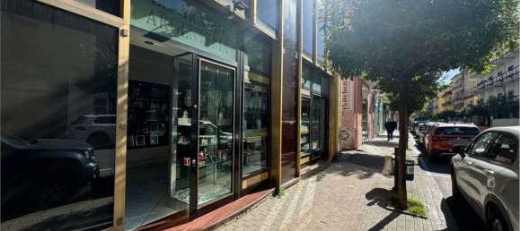 112m² Commercial property in Battipaglia, Italy No. 206591 4