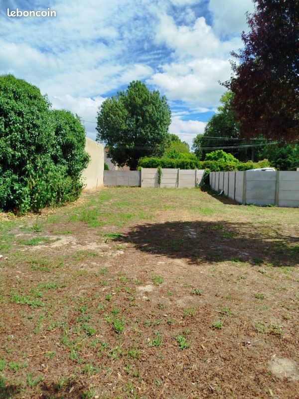  Land in Queyrac, France No. 341714