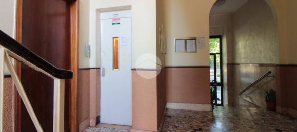 Apartamento de 2 dormitorios en Turin, Italy No. 330942 3