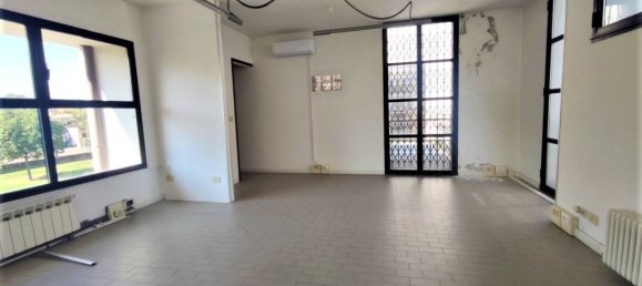 Офис 85м² в Феррара, Италия № 73621 8