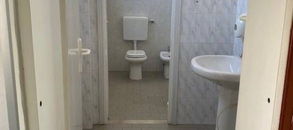 Офис 85м² в Феррара, Италия № 73621 13