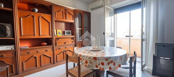 2 Schlafzimmer Wohnung in Foggia, Italy, Nr. 331750 4