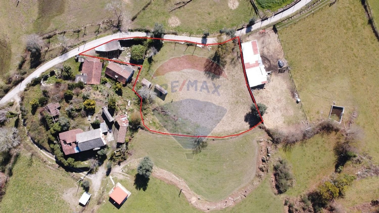 2300m² Land in Mosteiro, Portugal No. 34044