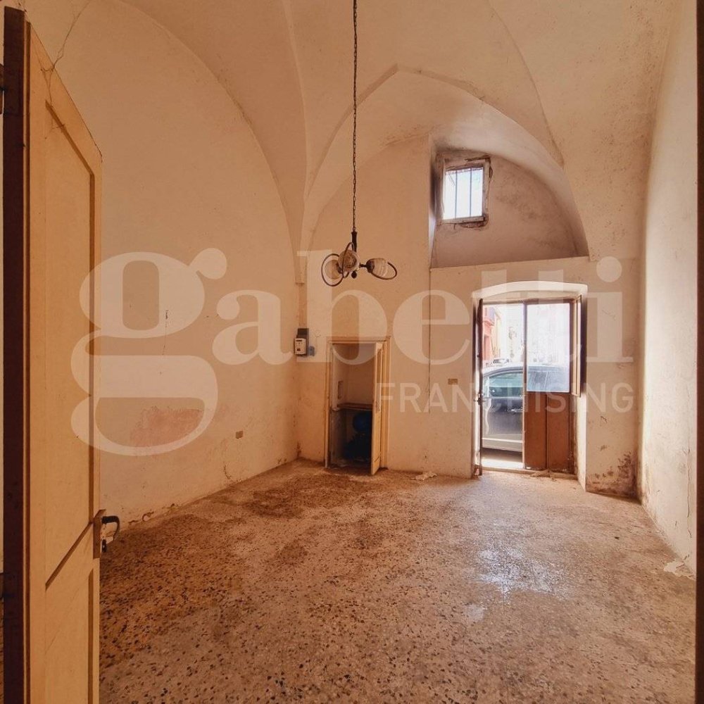 Дом с 3 комнатами в Taurisano, Италия № 353237